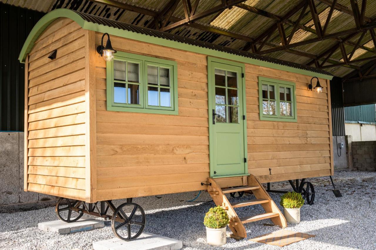 Finest Retreats - The Shepherd'S Hut At Northcombe Farm Beaworthy المظهر الخارجي الصورة