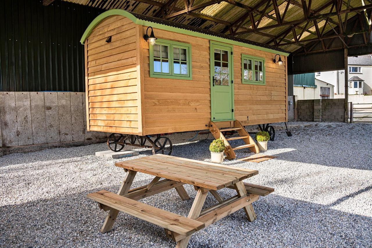 Finest Retreats - The Shepherd'S Hut At Northcombe Farm Beaworthy المظهر الخارجي الصورة