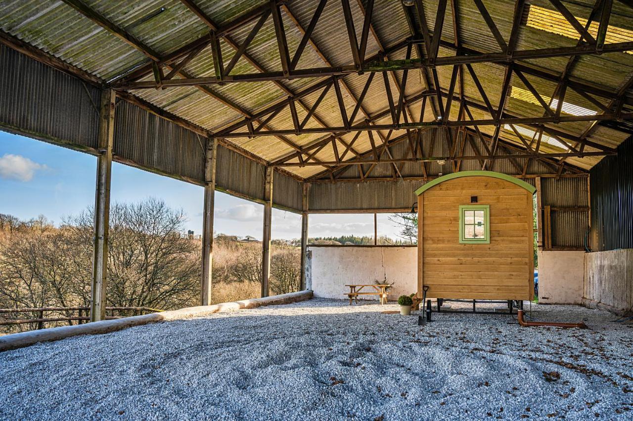 Finest Retreats - The Shepherd'S Hut At Northcombe Farm Beaworthy المظهر الخارجي الصورة